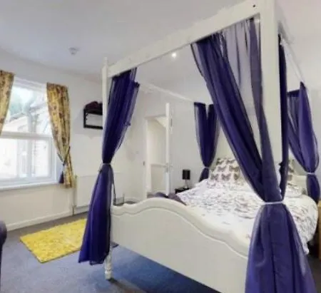 Myrtle Villa 10 Bedrooms Sleeps 28, 2 Min To Beach Weymouth Buitenkant foto